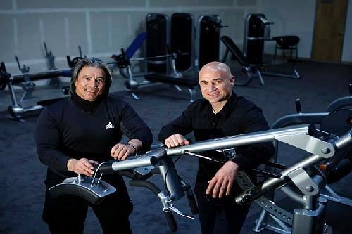 Agassi med sin personlige treningscoach og Guru, Gil reyes