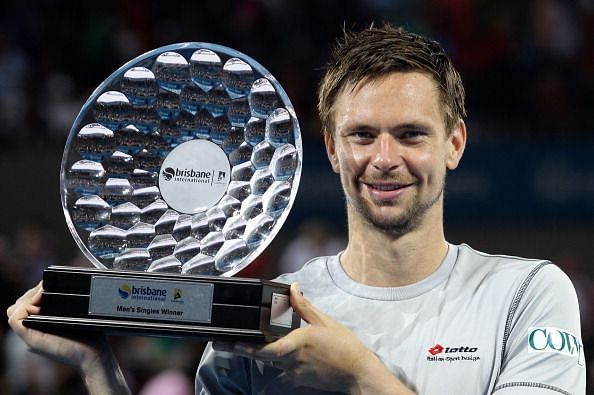 Robin Soderling pitelee vuoden 2011 Brisbane International 2011 -palkinnon