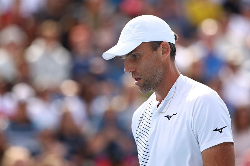 Ivo Karlovic je eden izmed številnih velikih strelcev v zgornjem delu