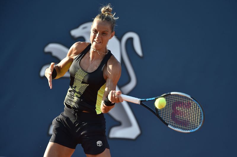 Arantxa Rus hraje forhend