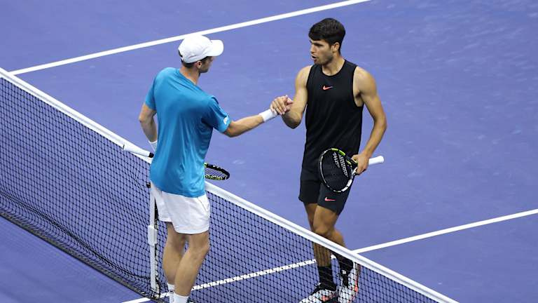 L'étourdissant en deux sets marqué par de Zandschulp's first Top 3 win and first ever against a Grand Slam winner.