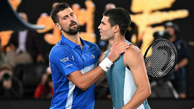 Novak Djokovic a donné à Carlos Alcaraz une leçon de cruauté à la GOAT