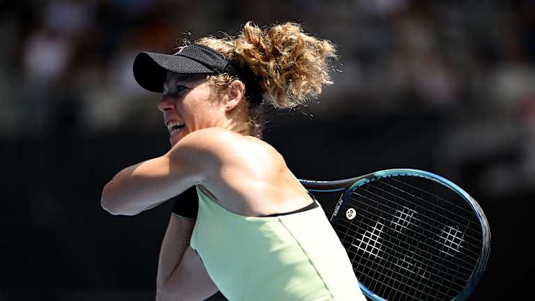 Laura Siegemund fait suite à la surprise de Zheng Qinwen avec une défaite unilatérale contre Anastasia Pavlyuchenkova