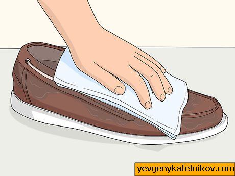 Bild mit dem Titel Break in a Pair Sperry Top Siders Schnell Schritt 5