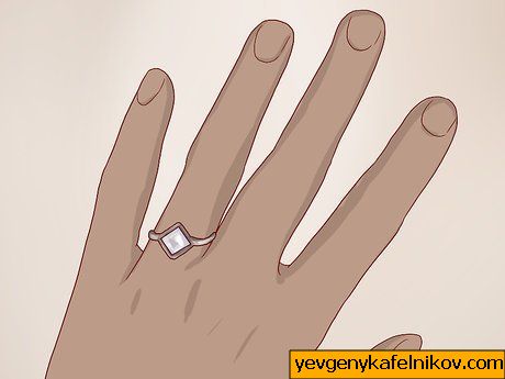 Jak nosit zásnubní prsten