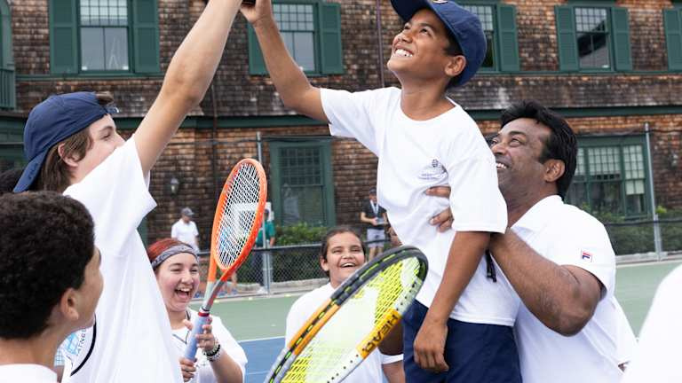 Para participar u obtener más información sobre el programa Be Legendary, visite tennisfame.com/belegendary.