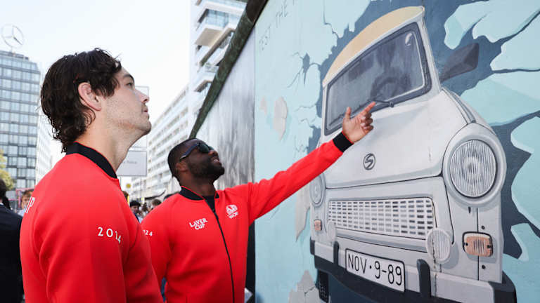 Taylor Fritz și Frances Tiafoe au vizitat zidul istoric al Berlinului, chiar vizavi de Uber Arena.