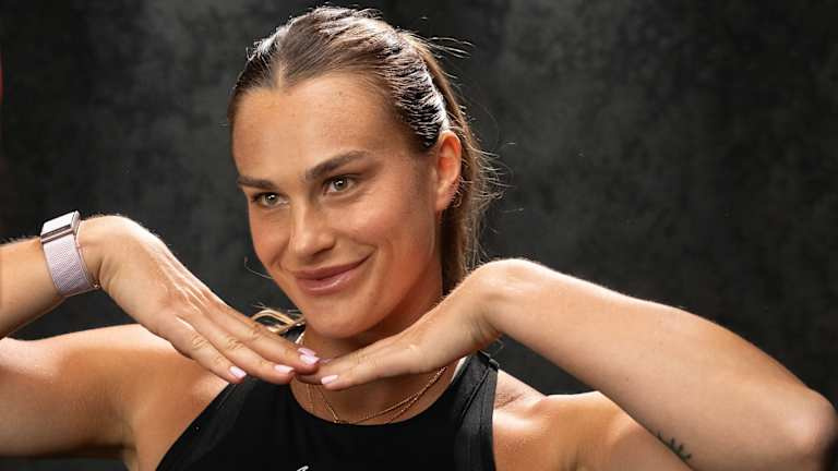 Aryna Sabalenka pendant Tennis Channel's "Open" shoot at Indian Wells