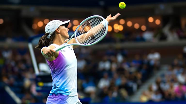 Swiatek's bid for a third straight year-end No. 1 finish will come under major threat in the coming weeks.