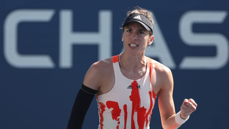 Петкович се изкачи до номер 9 в ранглистата на WTA (октомври 2011 г.).