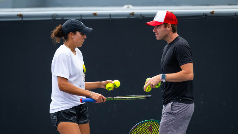 Keys e il fidanzato Bjorn Fratangelo, ex campione junior del Roland Garros, formano una grande squadra dentro e fuori dal campo.