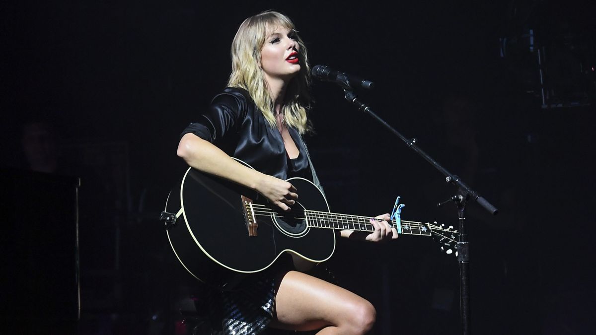 So schauen Sie sich das Taylor Swift City of Lover-Konzert kostenlos online an