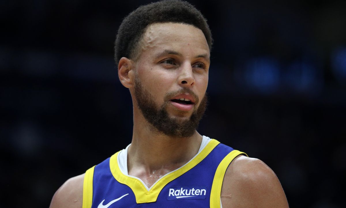 Steph Curry naaseb tegevusse