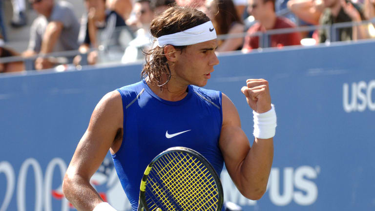 2005 a été une année déterminante pour la sensation adolescente's fashion, and his signature sleeveless tops and capri pants—as seen here at the US Open.