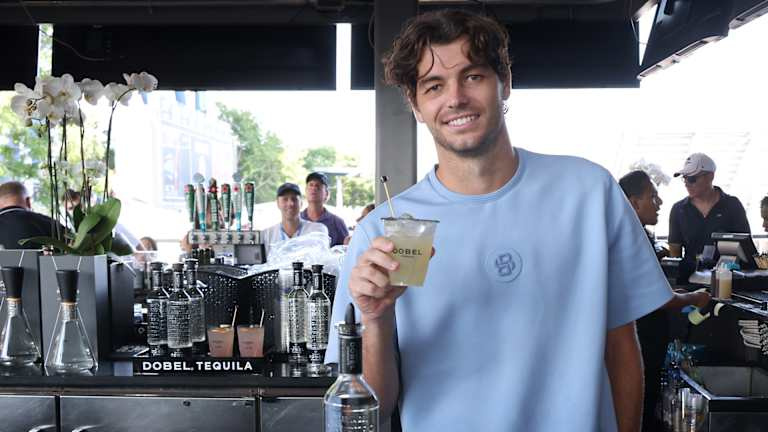 全米オープン's official tequila sponsor, Maestro Dobel Tequila, has been serving the “Fritzy Spicy Margarita” to tennis fans all week.