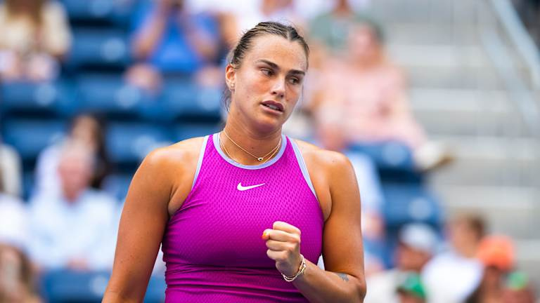 Sabalenka deține acum trei titluri majore, toate pe terenuri dure, și va căuta să încheie sezonul 2024, recâștigând locul 1.